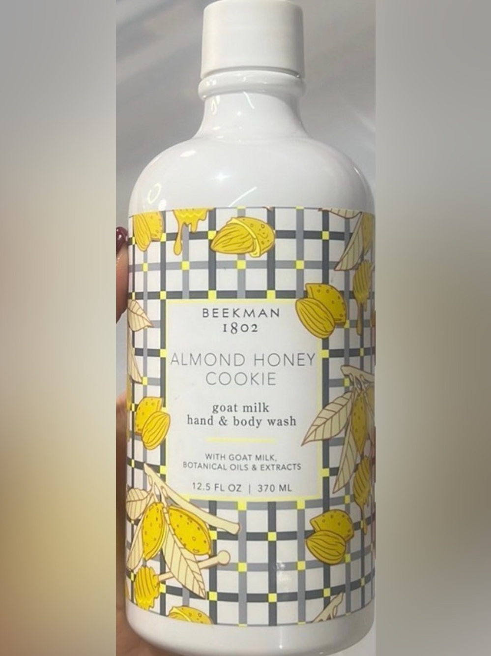 Beekman 1802 Almond Honey Cookie Goat Milk Hand & Body Wash - Yellow